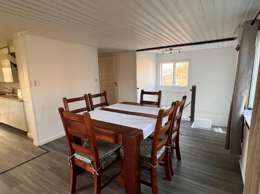 Lantlig Villa I Ljungbyhed Exteriör bild