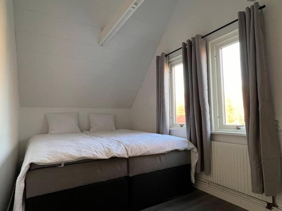 Lantlig Villa I Ljungbyhed Exteriör bild