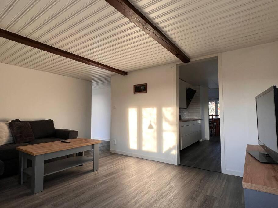 Lantlig Villa I Ljungbyhed Exteriör bild